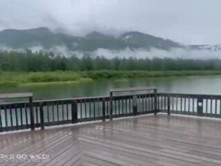 Qirje në një privat lake në alaska